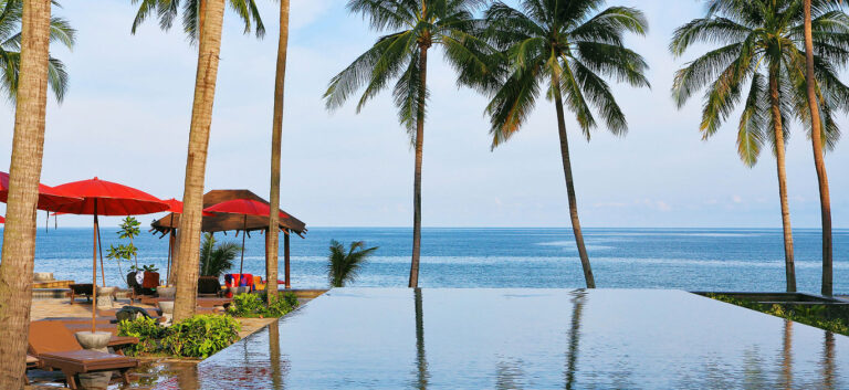 bigstock-KOH-SAMUI-THAILAND-APRIL-95859560